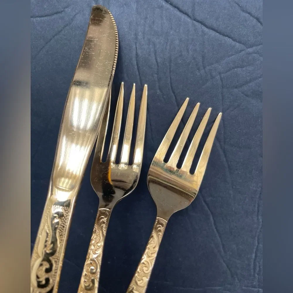 Americana Golden Heritage Golden Scroll 3 piece Flatware Set Dinner Fork& knife
